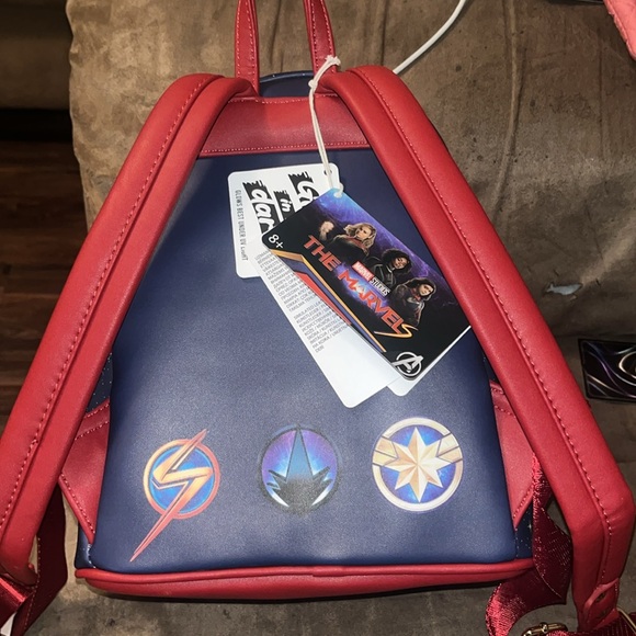 Loungefly - Picture 2 of 5